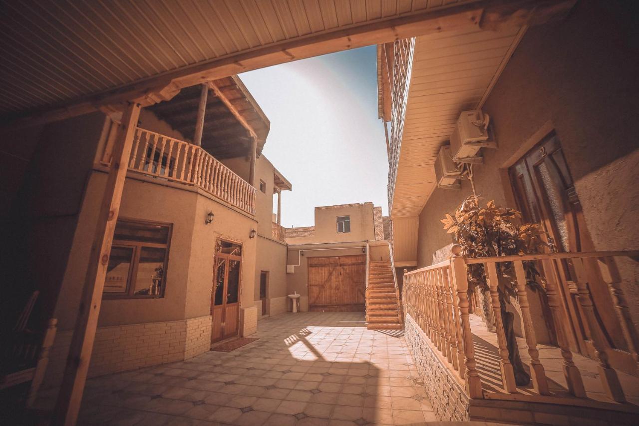 Oqilanur Guest House ヒヴァ エクステリア 写真
