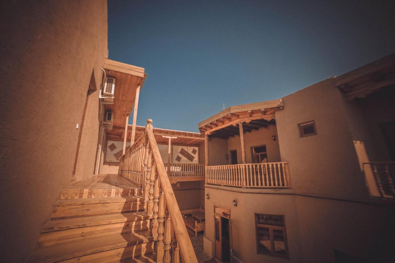 Oqilanur Guest House ヒヴァ エクステリア 写真