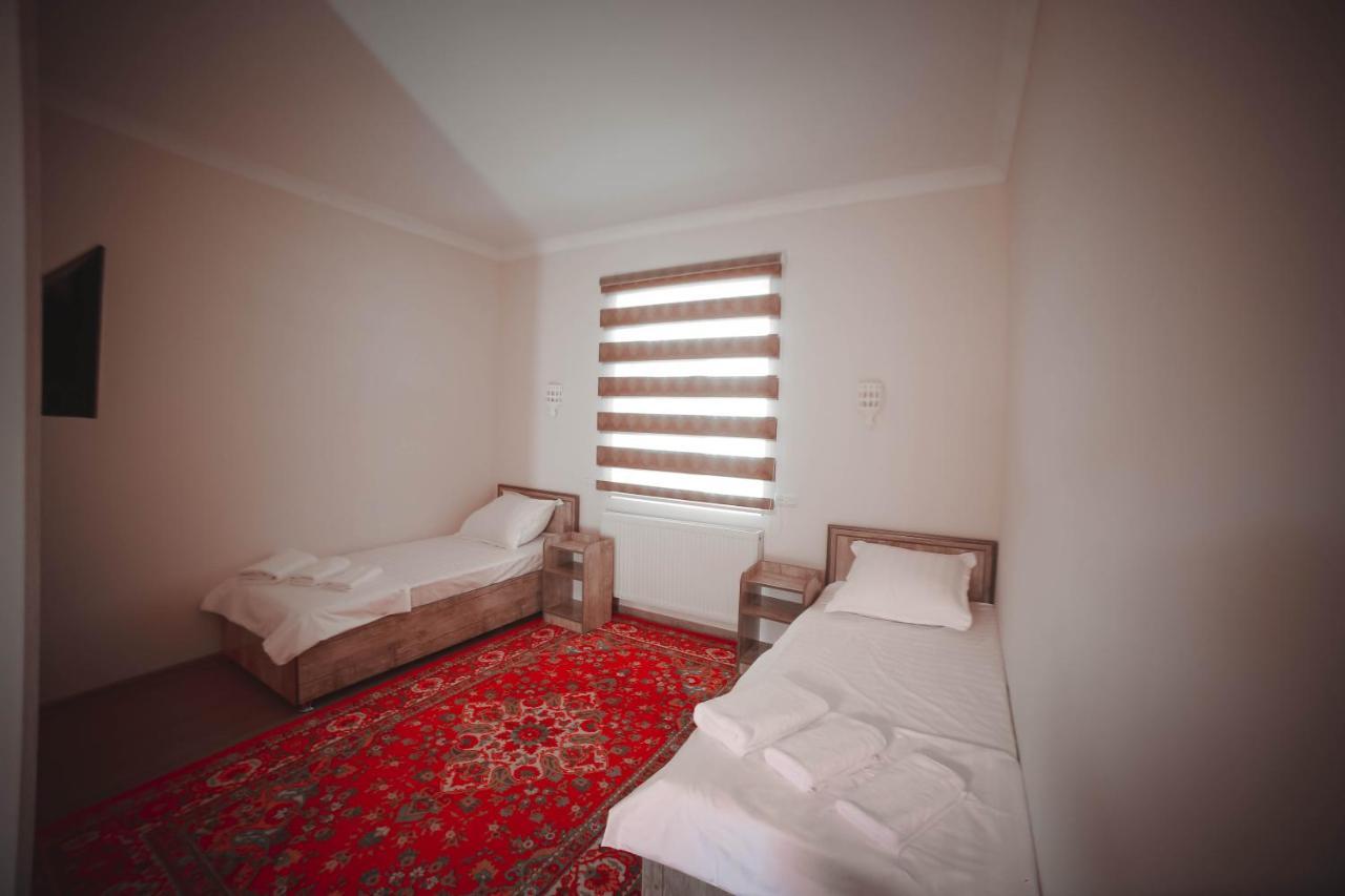 Oqilanur Guest House ヒヴァ エクステリア 写真