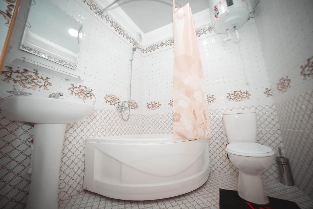 Oqilanur Guest House ヒヴァ エクステリア 写真